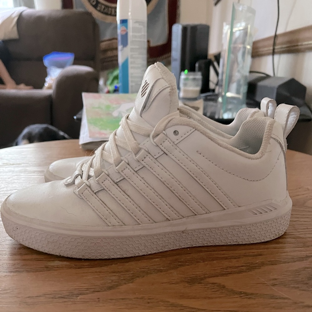 K-Swiss casual sneakers